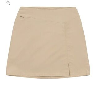 Patagonia Women’s Continental Hideaway Skirt Sz 6 in the color the Asphalt
